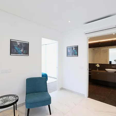 T1-terrace-sea View نازاريه