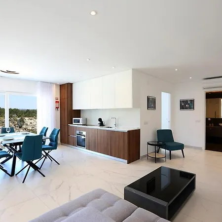 T1-terrace-sea View Apartment Nazare