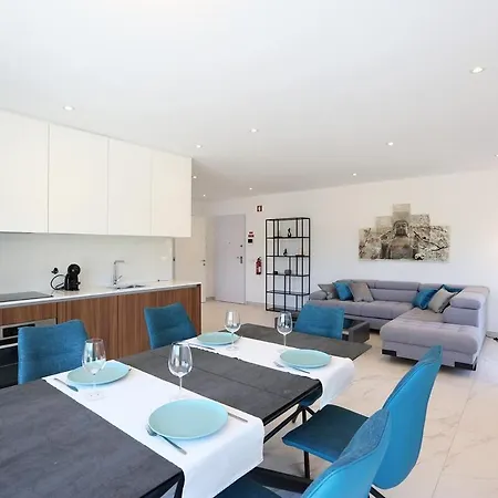 T1-terrace-sea View شقة *